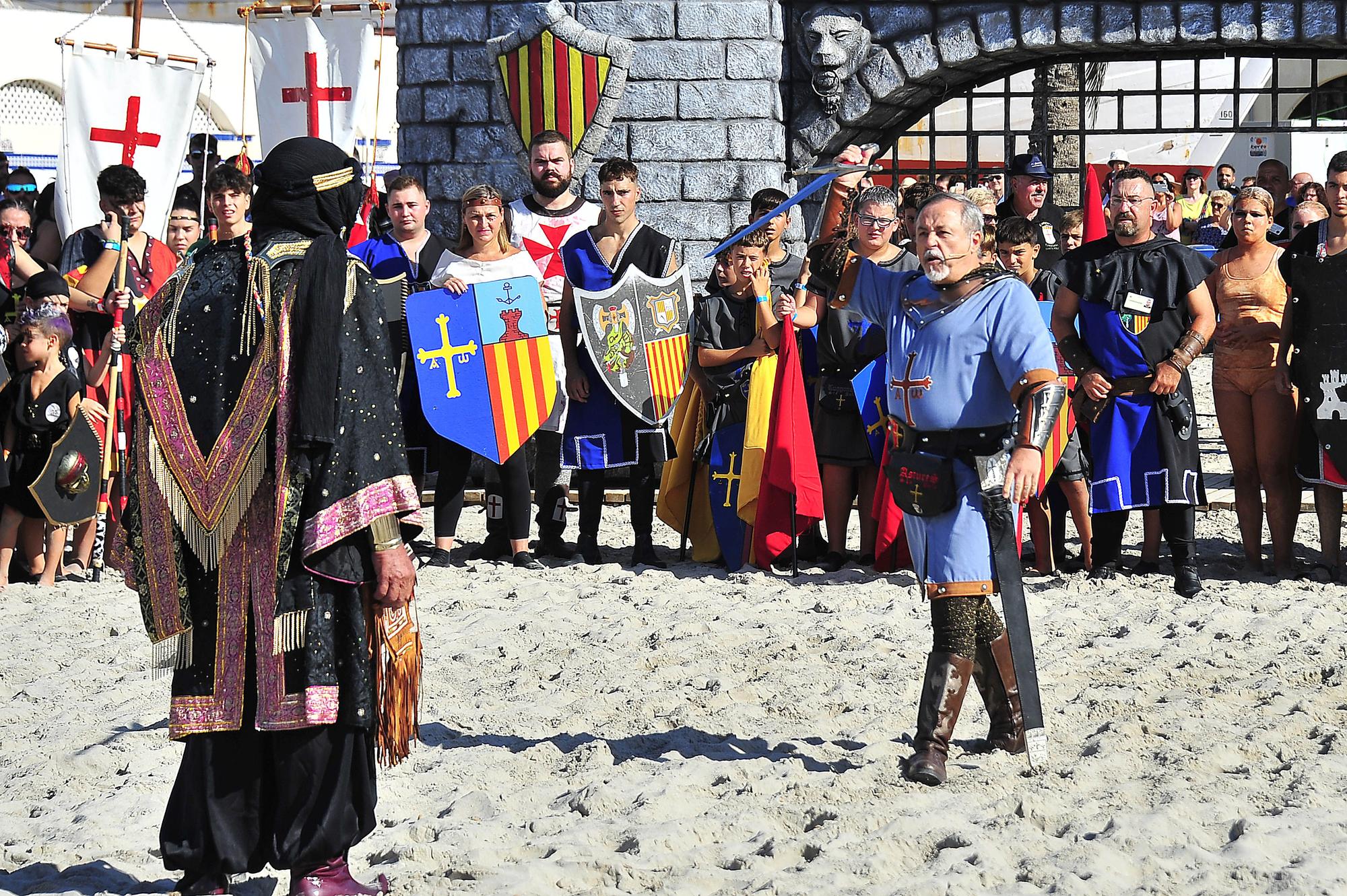 FIESTAS SANTA POLA. Asalto moro en la playa de Levante.