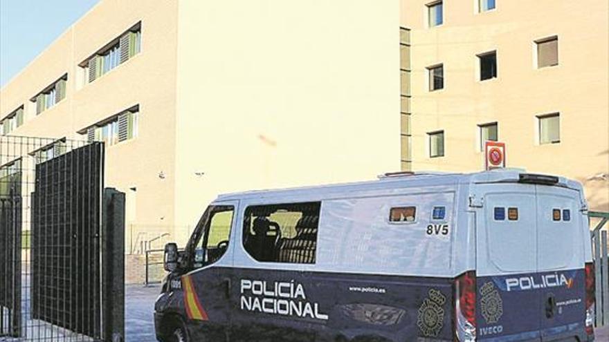 Una víctima se niega en el juicio a acusar a su ‘ex’ de agresión sexual