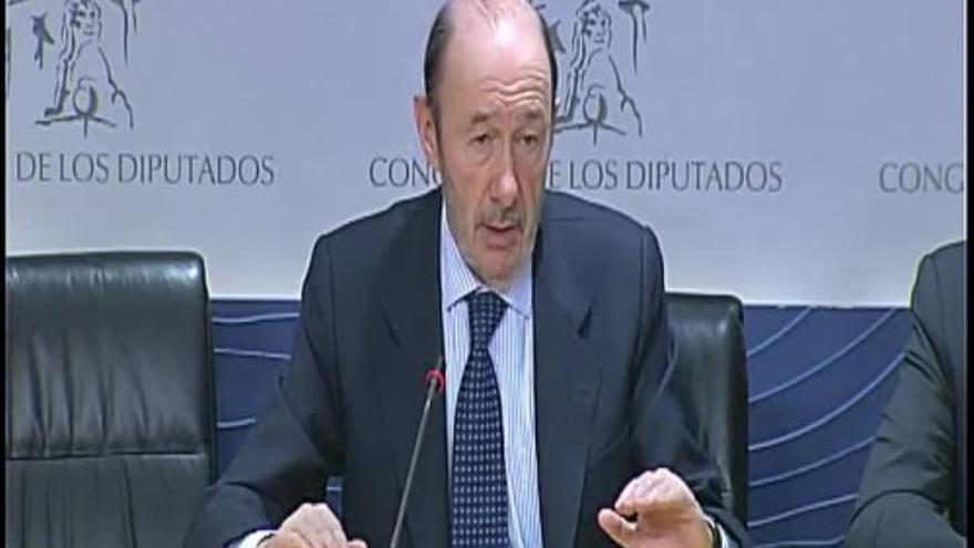 Rubalcaba insiste en pedir el diálogo con los catalanes