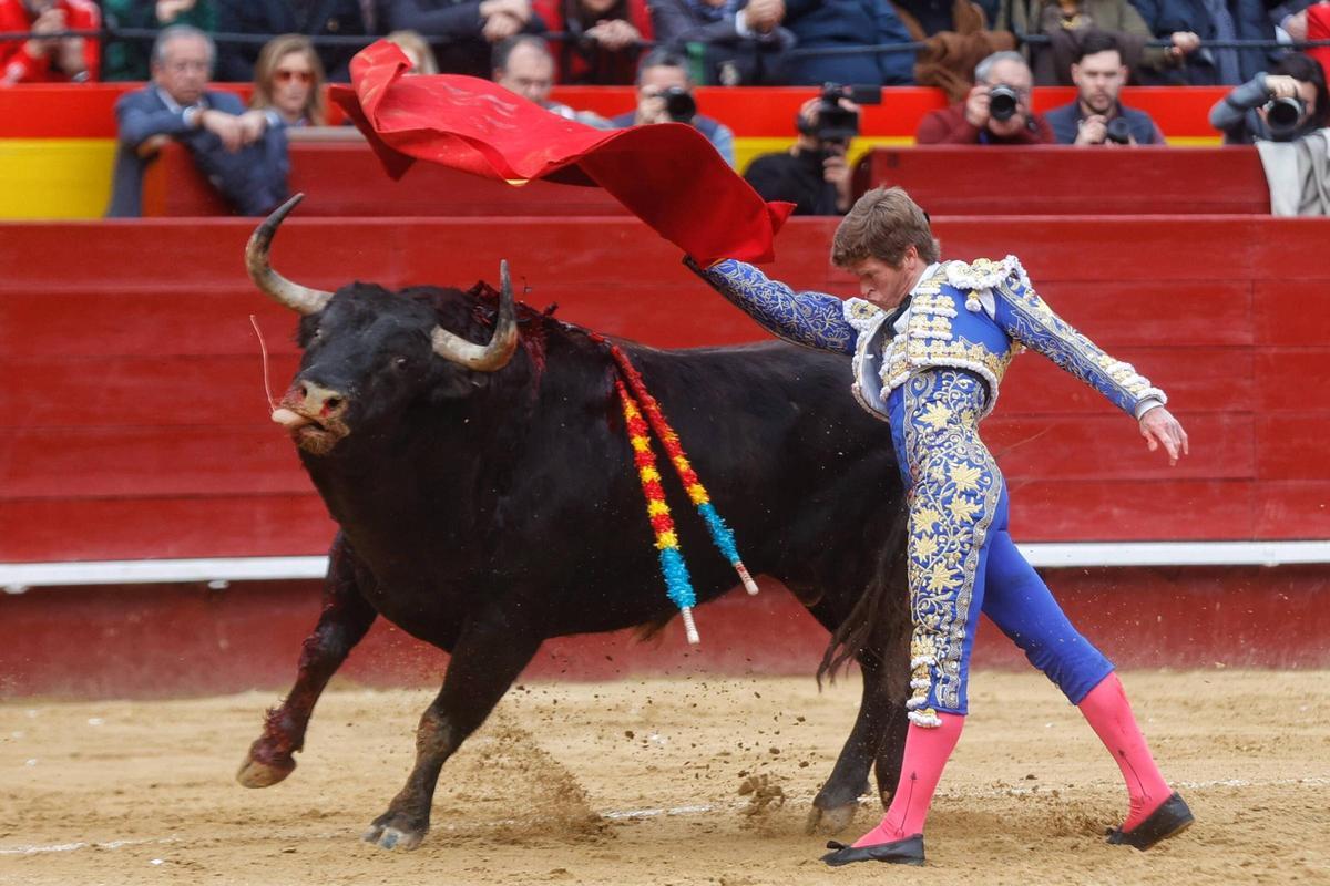 El mano a mano entre Borja Jiménez y Tomás Rufo de la Feria de Fallas, en imágenes