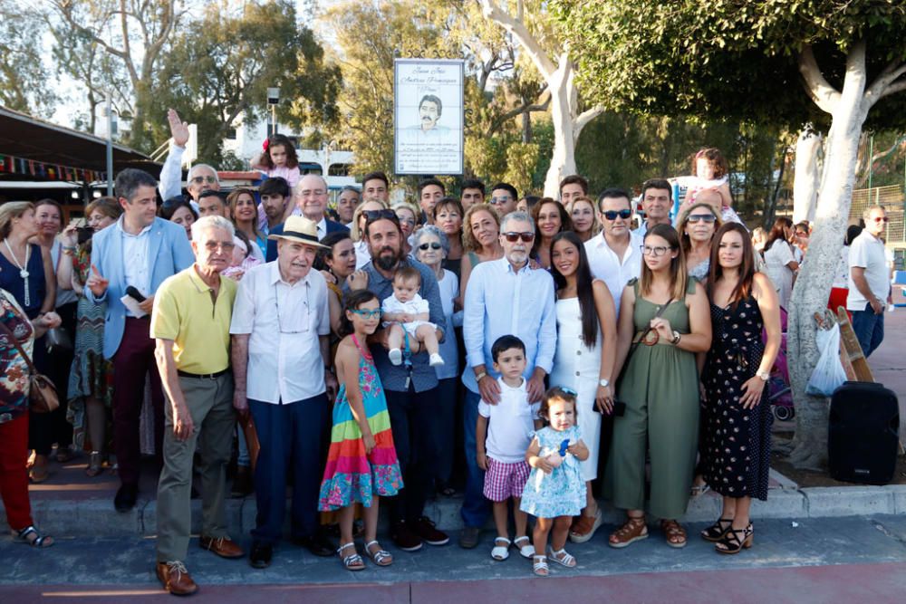 Una placa de cerámica recuerda a Juan José Andreu Paniagua, 'Pani', en la zona aproximada donde perdió la vida en 1981, con tan solo 28 años, junto al merendero El Tintero