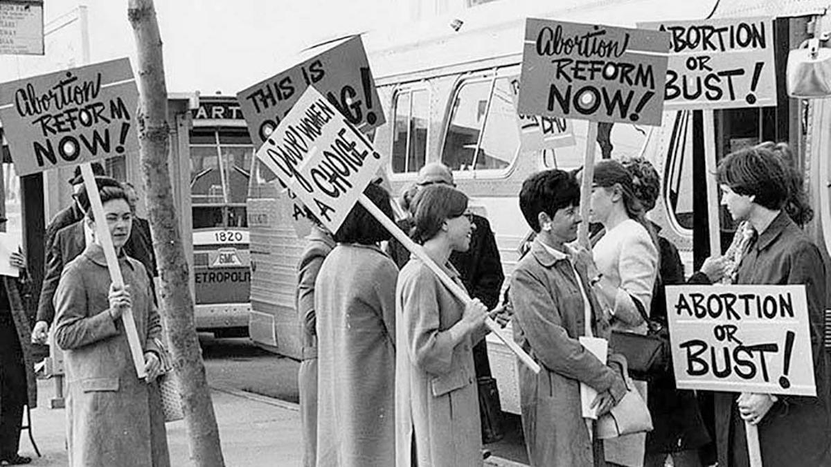 Supporters of abortion reform boarding buses during Referendum 20 campaign, Seattle, March 28, 1970