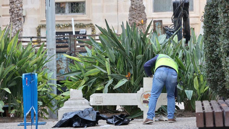 Ni rastro de los vándalos de la cruz de Santa Faz en las cámaras del Ayuntamiento de Alicante