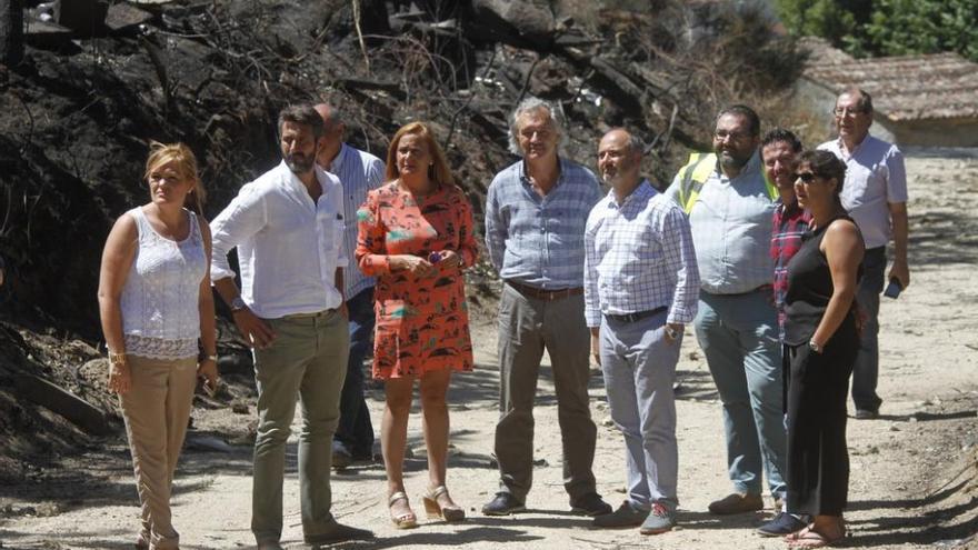 Carmela Silva y Leiceaga visitan por separado Castroagudín