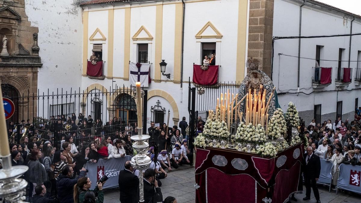 Galería | La Salud colma las apasionadas calles de Cáceres