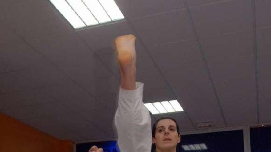Lúa Piñeiro, durante un entrenamiento en Vilagarcía. // Iñaki Abella
