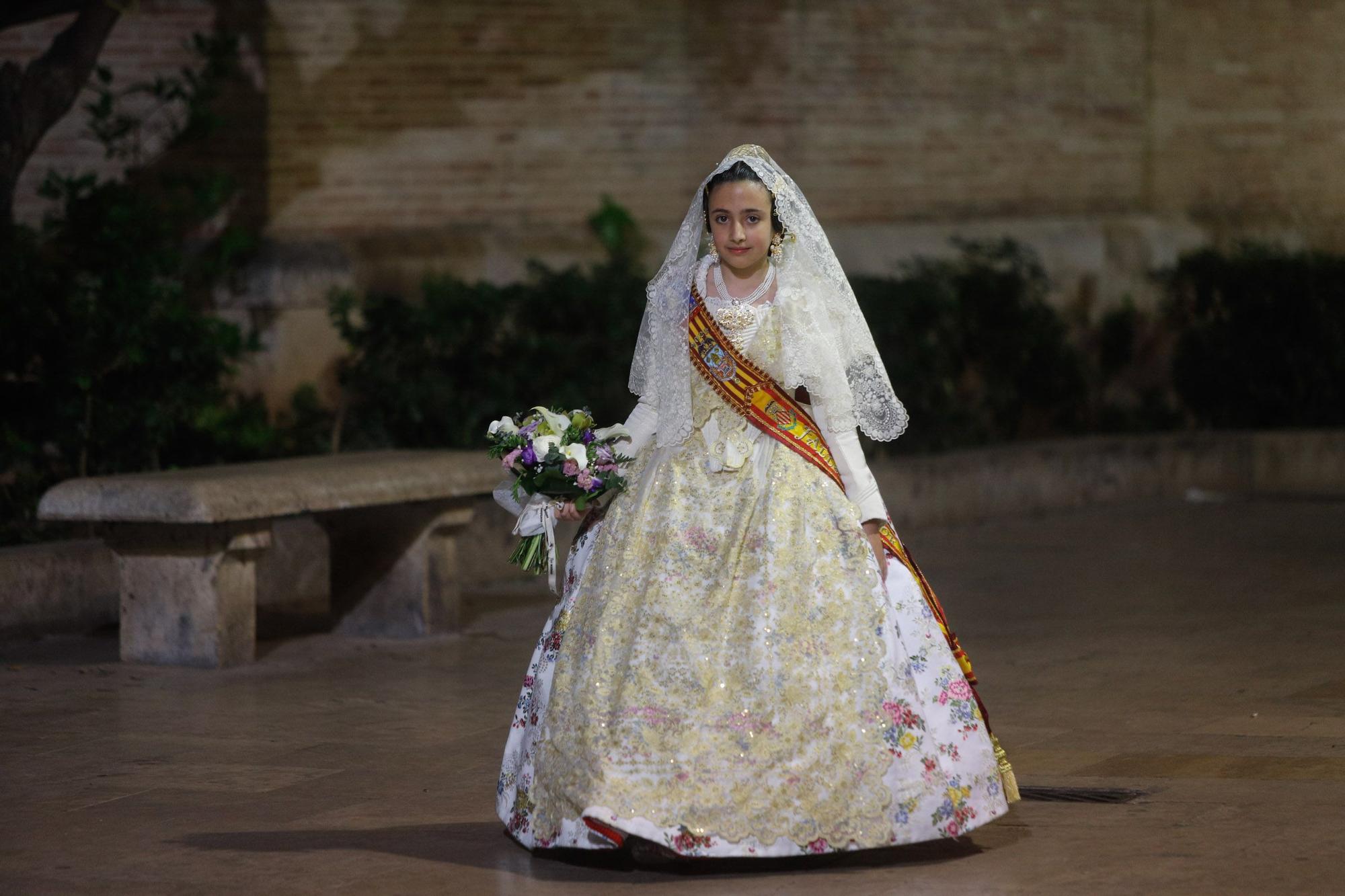 Búscate en el segundo día de la Ofrenda en la calle San Vicente entre las 22 y las 23 horas