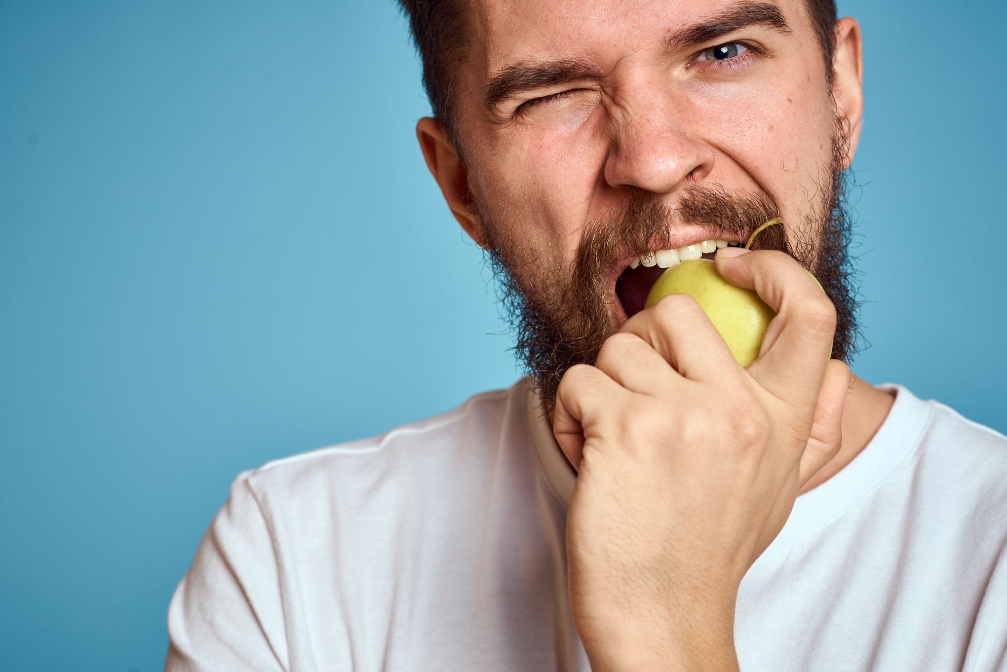 ¿Te comerías una manzana?, si la respuesta es no, es que no tienes habre.