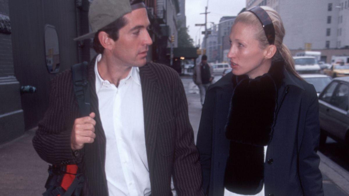 Diadema de carey de Carolyn Bessette en Shein