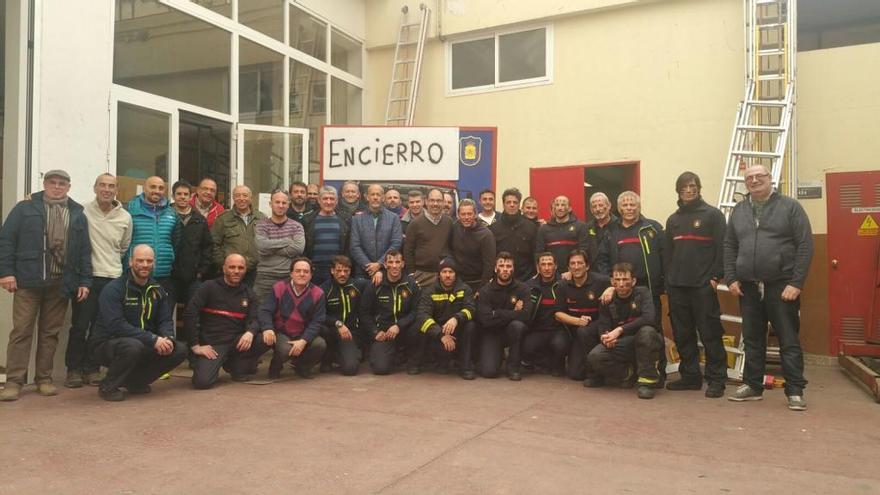 Los bomberos recibieron la visita de Alberto Montero.