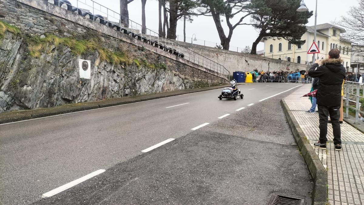 En imágenes: encuentro de autos locos en Luarca