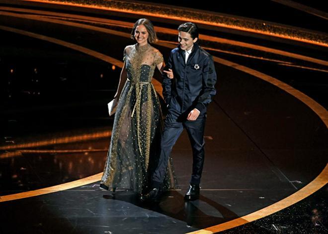 Natalie Portman y  Timothée Chalamet en los Oscar 2020