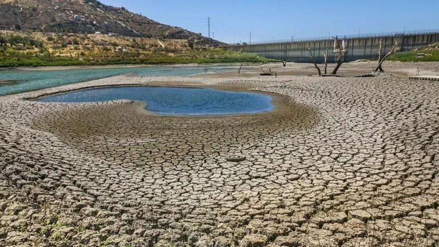 Los suelos áridos siguen
avanzando en España. IStock