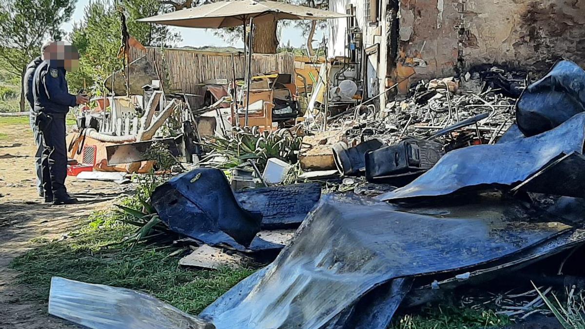 Un fallecido en un incendio en una chabola de Can Pastilla