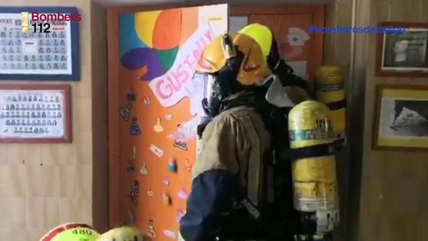 Simulacro de incendio con "trampa" en un colegio de Elda