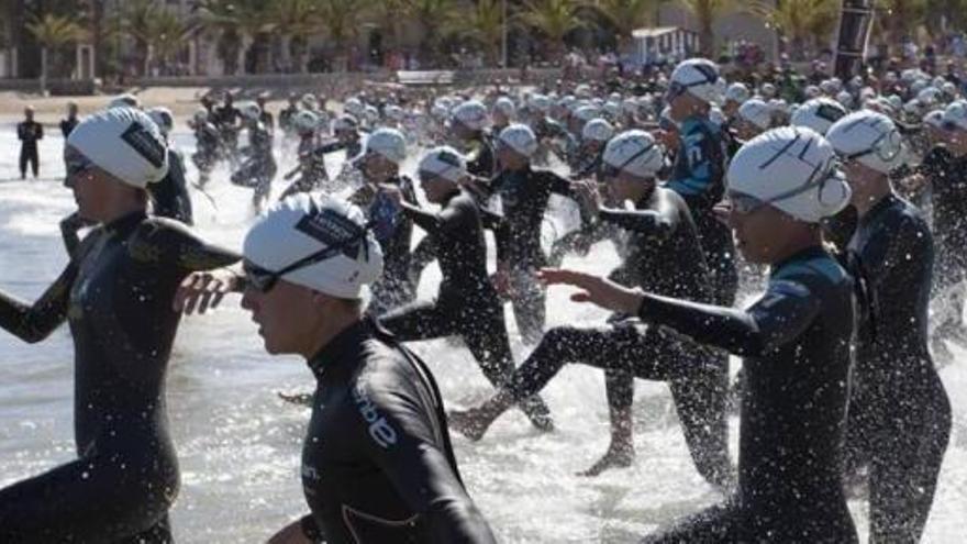 Salida femenina del triatlón del año pasado