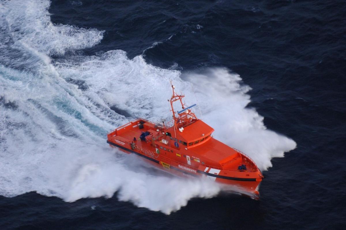Rescatades 55 persones de quatre pasteres a la costa d’Almeria