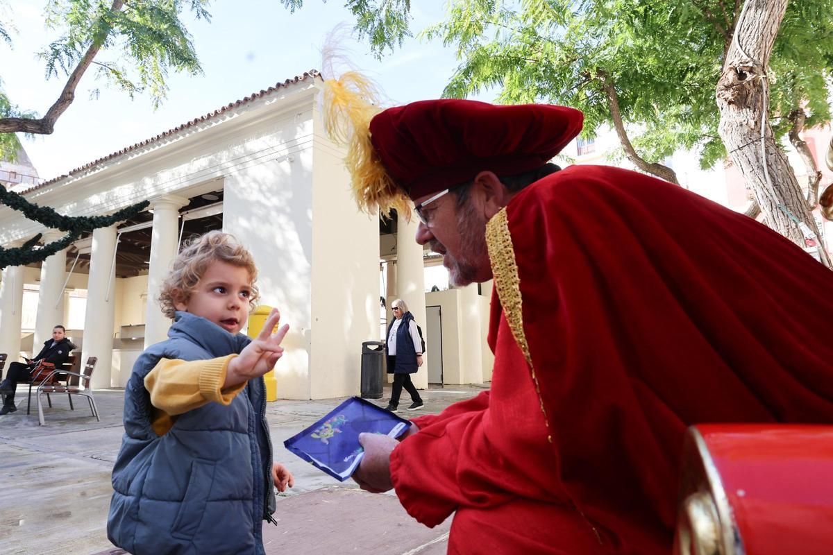 Actividades infantiles durante la entrega de las cartas al paje real en Ibiza