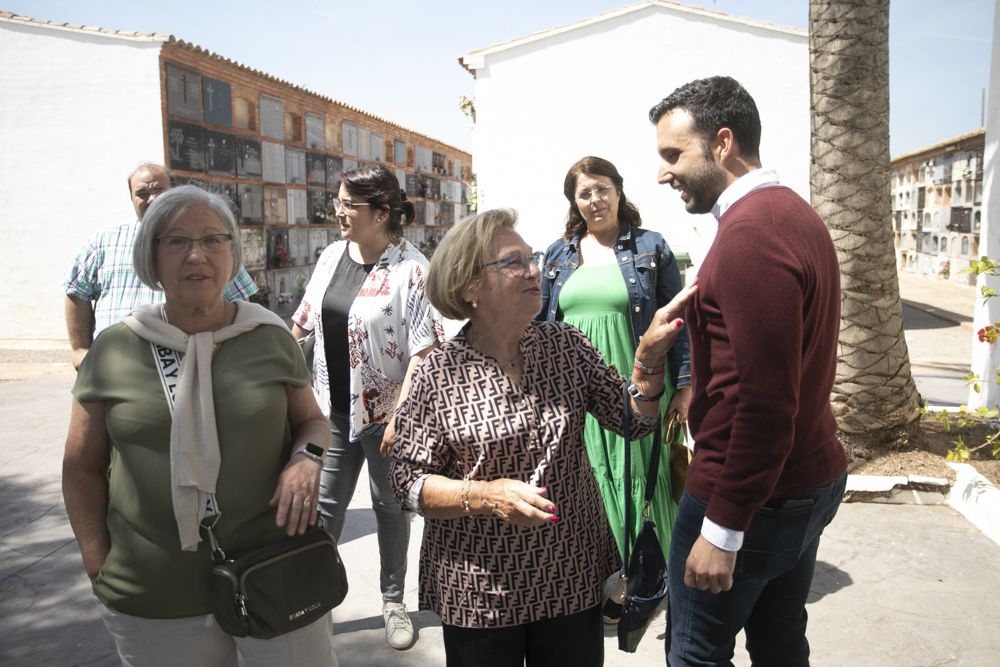 Cuatro vecinos de Sagunt que sufrieron la barbarie nazi en el campo de Mauthausen ya tienen un lugar donde ser recordados en la entrada del cementerio de Sagunt