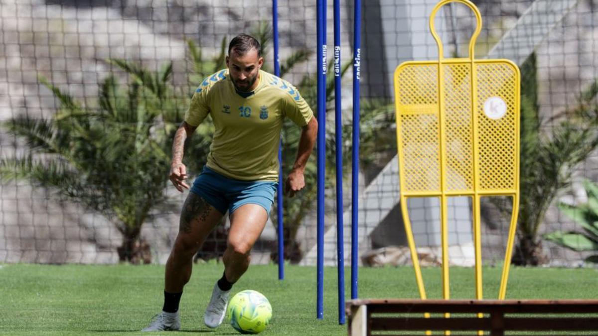 Jesé Rodríguez trabaja en solitario ayer en Barranco Seco.