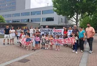 El CEIP O Piñeiriño exige el desdoble de un aula de 4º de Infantil con apoyo de 3.500 firmas