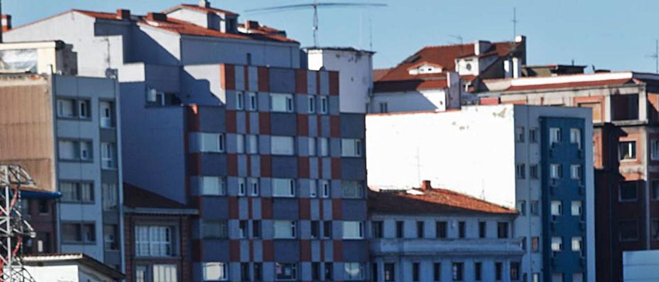 Paseos perimetrados en Avilés durante la primera ola de covid. | M. Villamuza