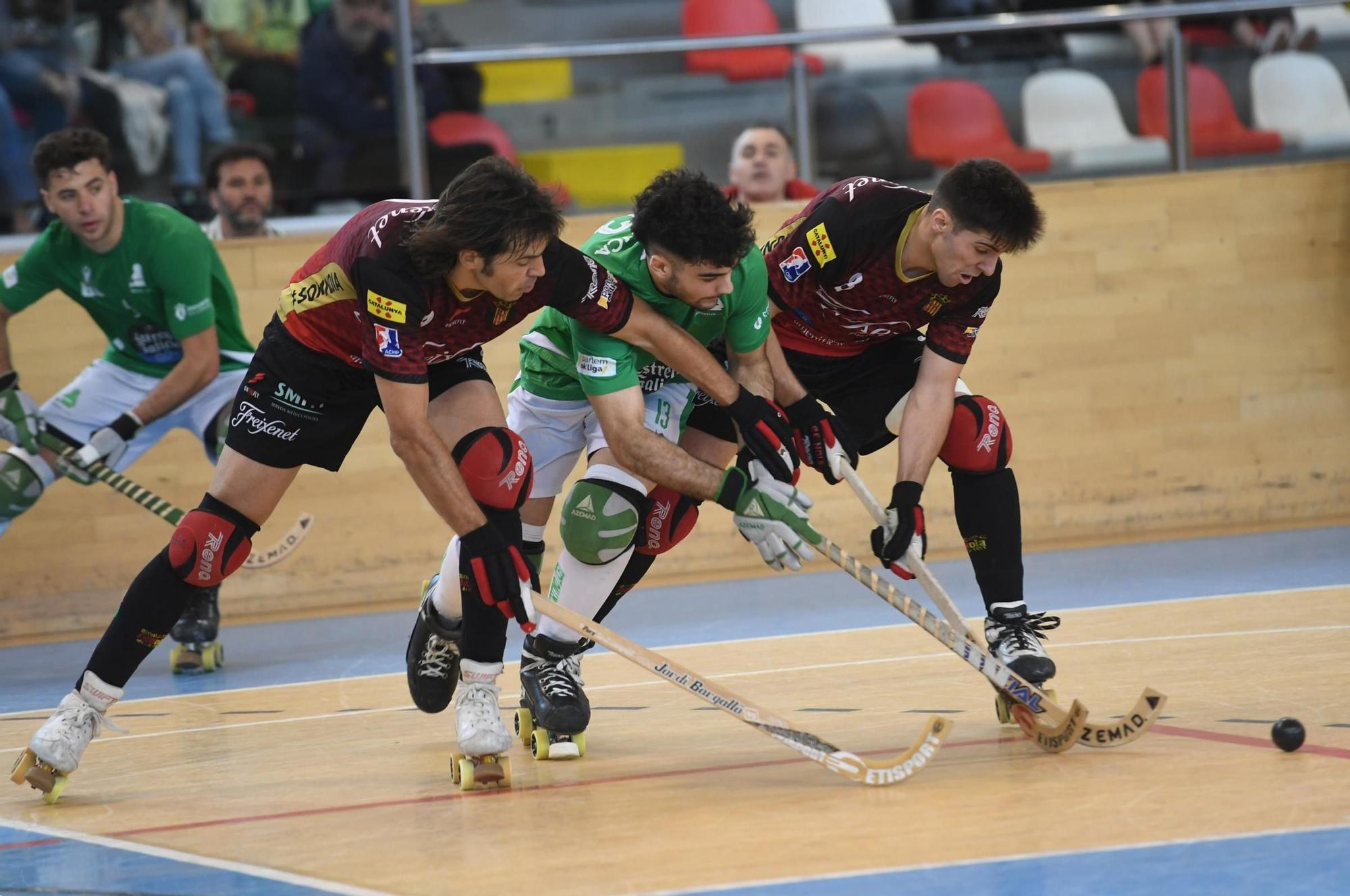 El Liceo gana y fuerza un quinto partido en las semifinales del play off por el título de la OK Liga