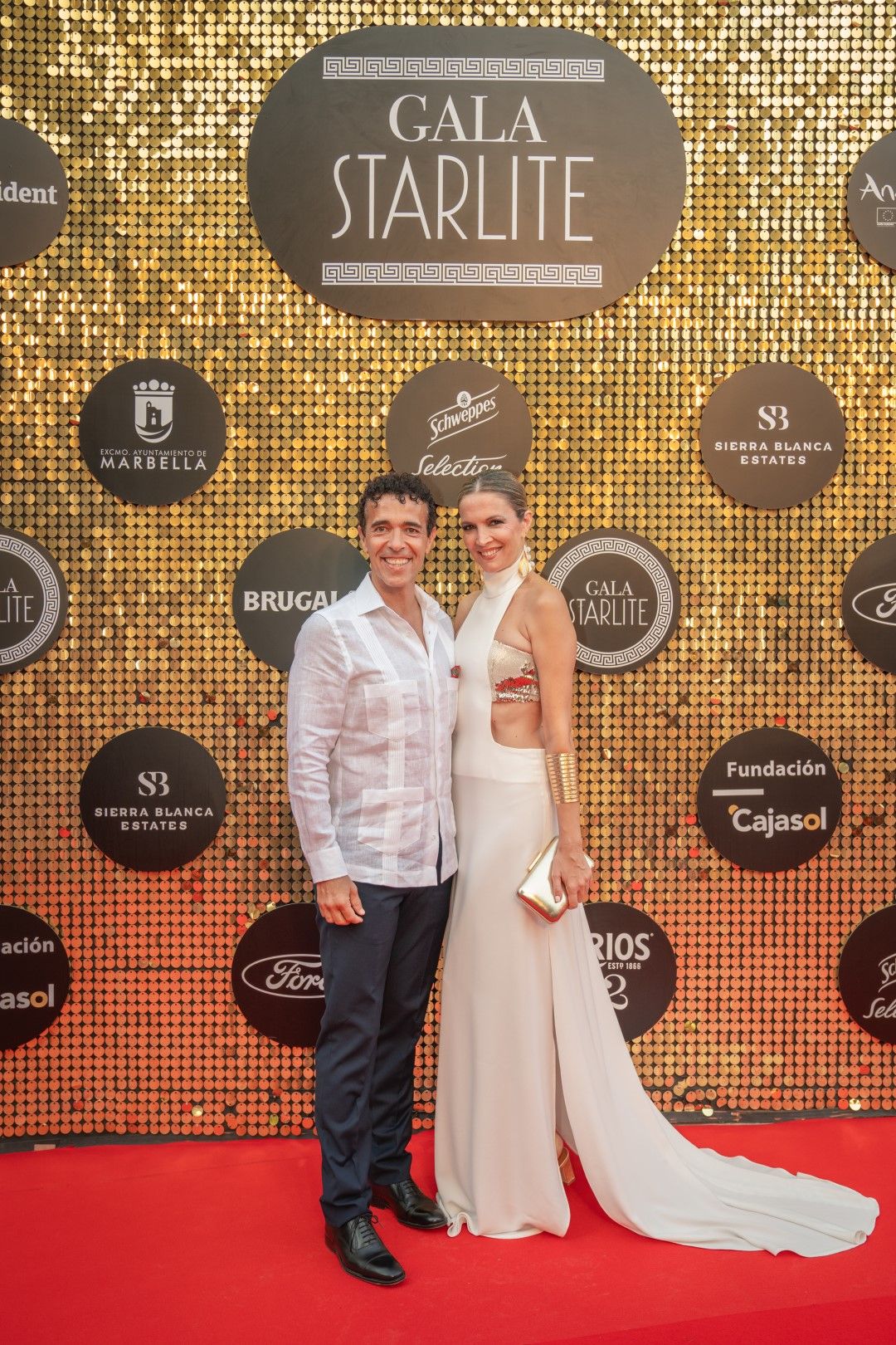 VICTOR PUERTO & NOELIA MARGOTON  PHOTOCALL GALA STARLITE 2023.JPG