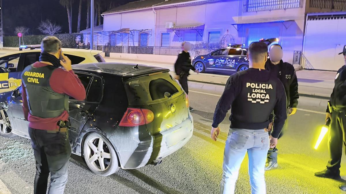 Durante el desarrollo de la operación, la Benemérita ha contado con la colaboración de la Policía Local de Lorca.