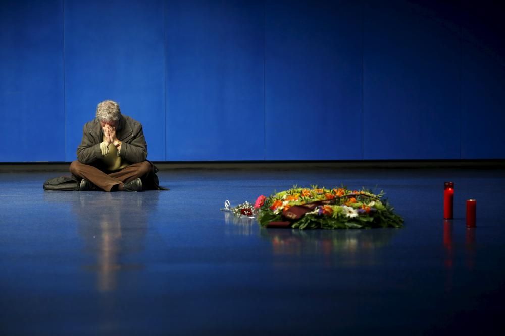 A man reacts at the Madrid train bombing ...