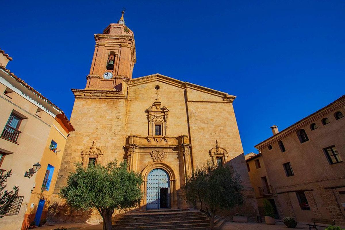 Iglesia de San Pedro en Cuevas de Cañart