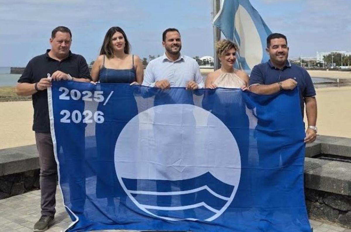 Bandera azul de la playa de El Reducto, en Arrecife, el pasado año.