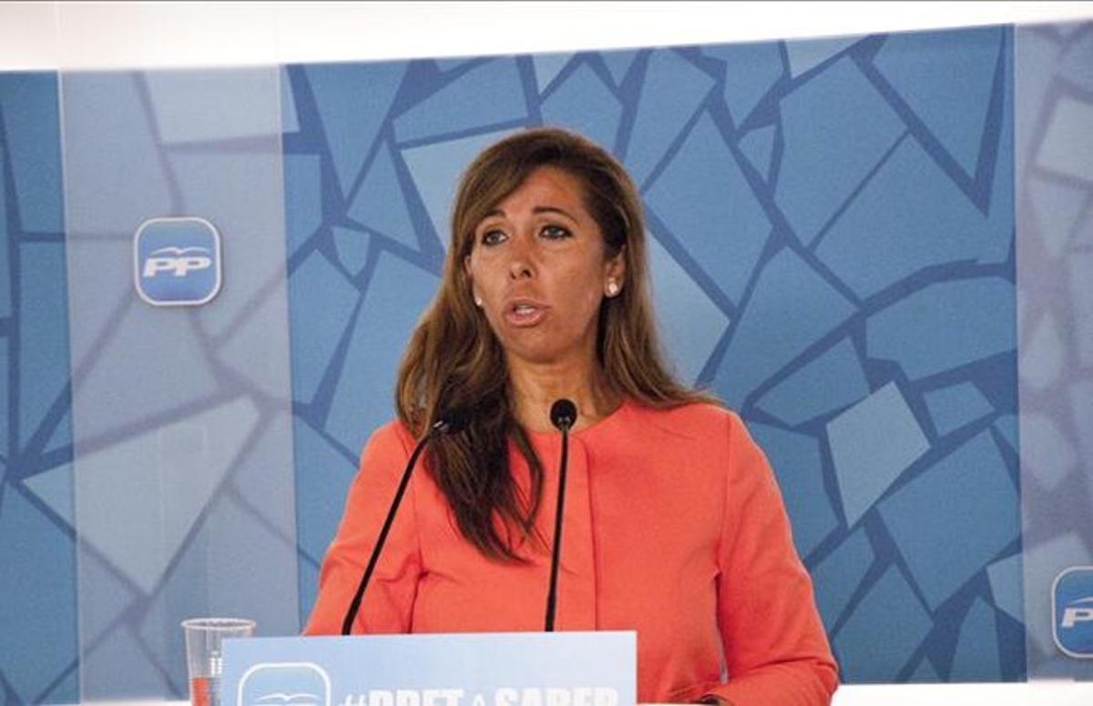 La presidenta del PPC, Alicia Sánchez-Camacho, en la sede del partido