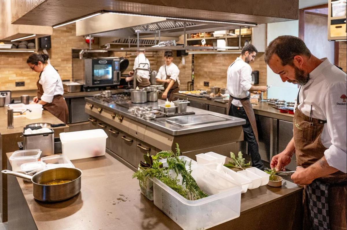 Montia, en San Lorenzo de El Escorial, ha convertido la Sierra de Guadarrama en el eje de una de las cocinas más personales de Madrid.