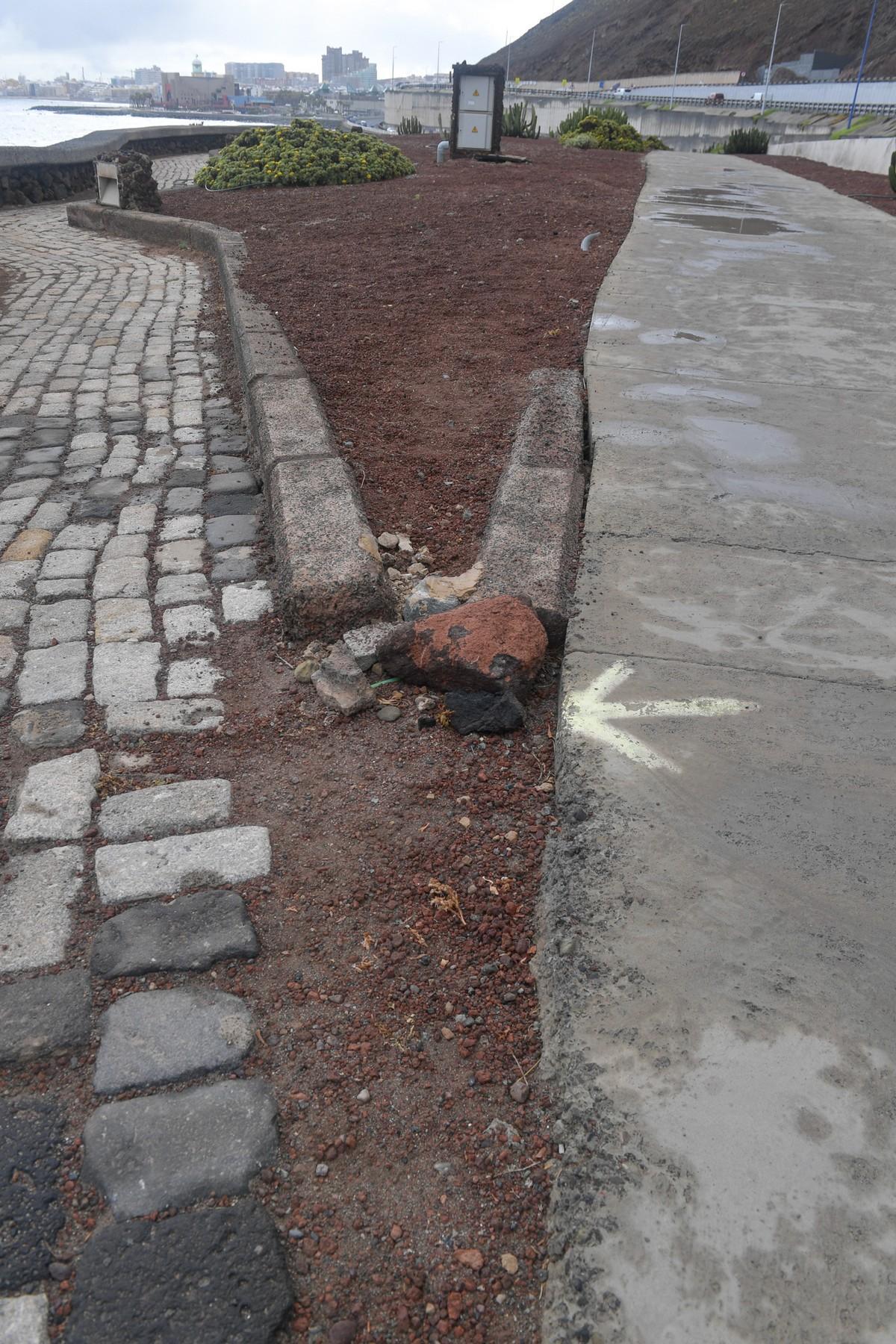 Estado de abandono de la zona de El Atlante