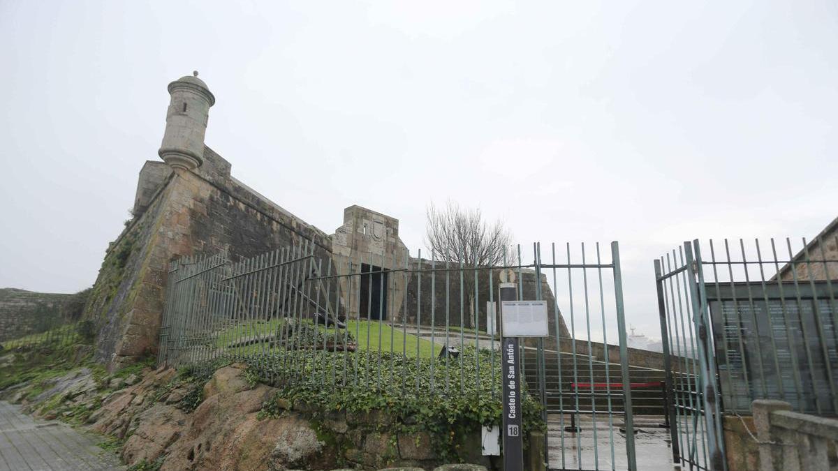 Castillo de San Antón