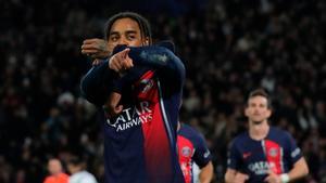 Barcola anotó el segundo tanto del PSG ante la Real Sociedad