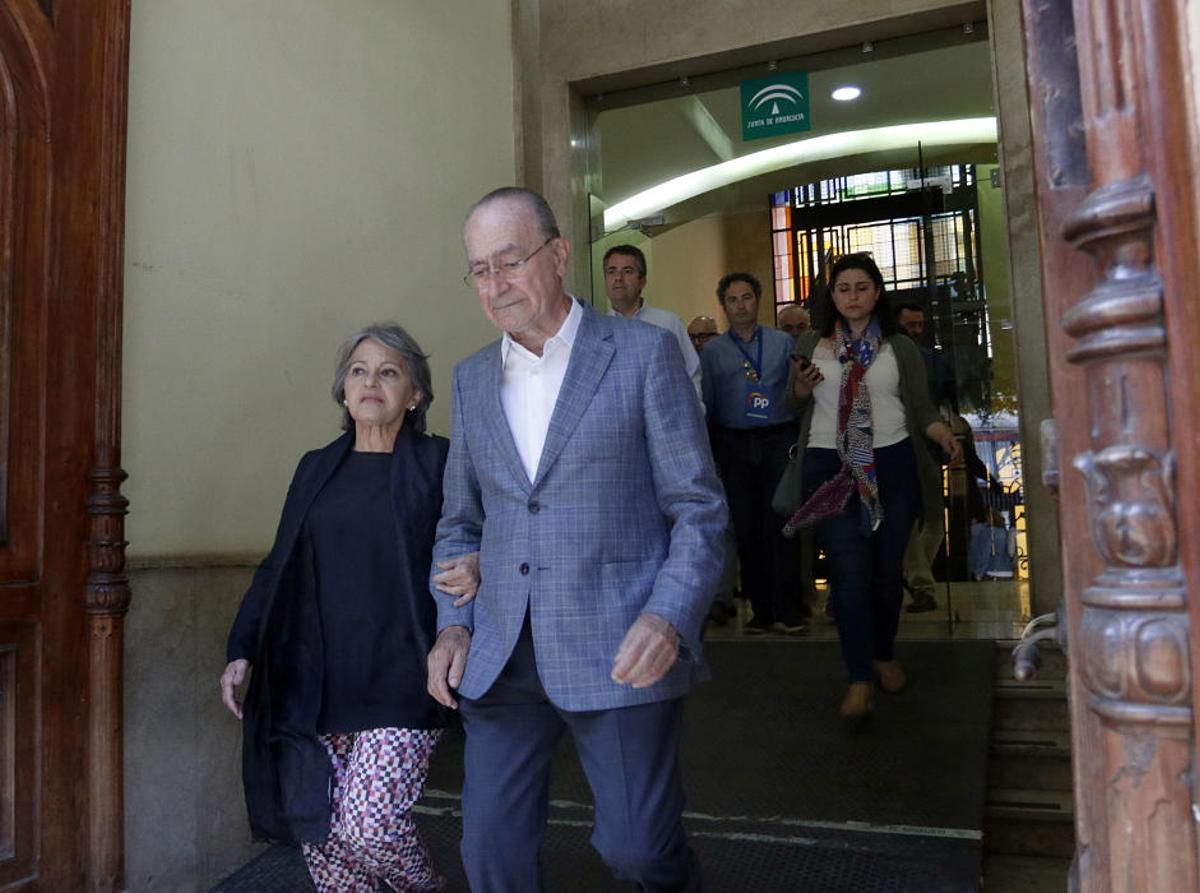 De la Torre votó en el Palacio de la Tinta