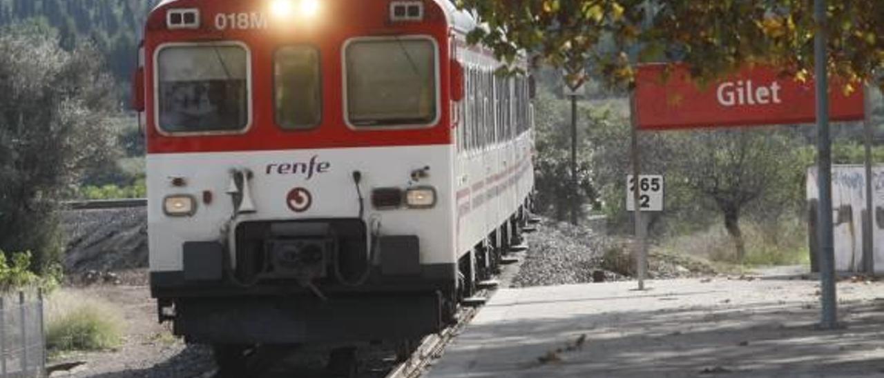 La avería de un tren bloqueó la línea Sagunt Teruel más de una hora