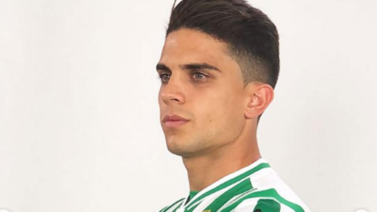 Bartra participó en la sesión fotográfica oficial del Betis