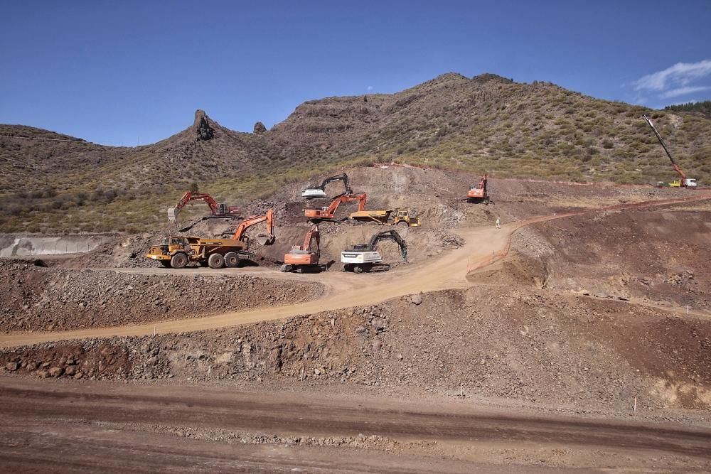 Inicio de la excavación del túnel de Erjos.