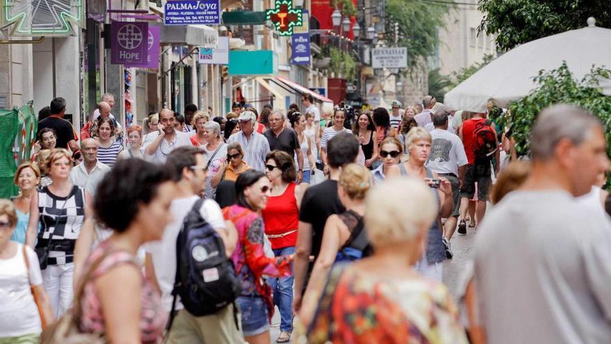 La población balear crece tres veces más rápido que la del conjunto de España.