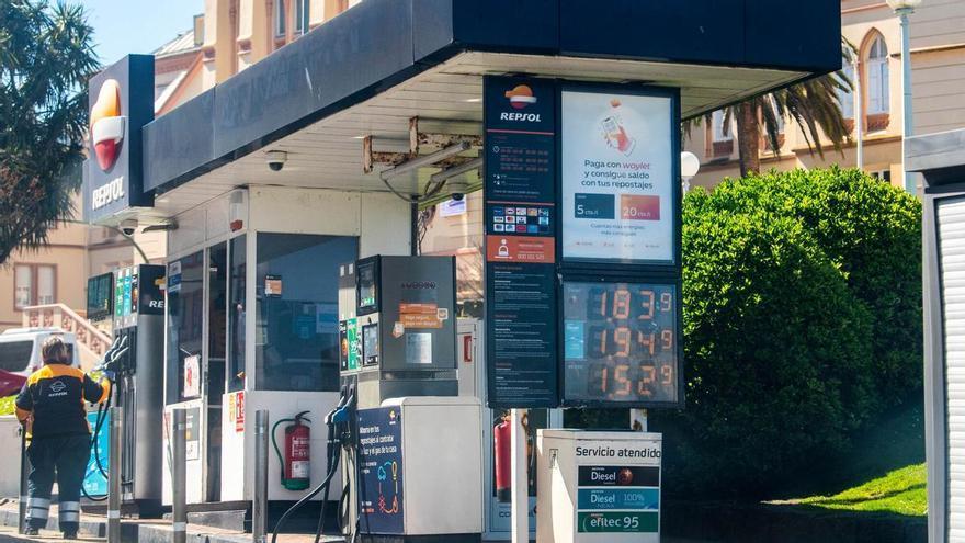 El alza del combustible castiga a las empresas de autobuses que recibieron ya 18 millones en ayudas de la Xunta