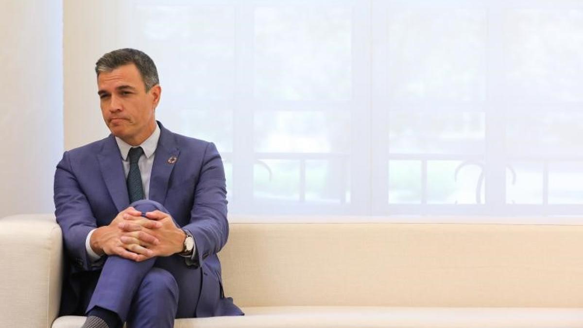 El presidente del Gobierno, Pedro Sánchez, recibe al jefe de Gobierno del Principado de Andorra, Xavier Espot, este 22 de julio de 2022 en la Moncloa.