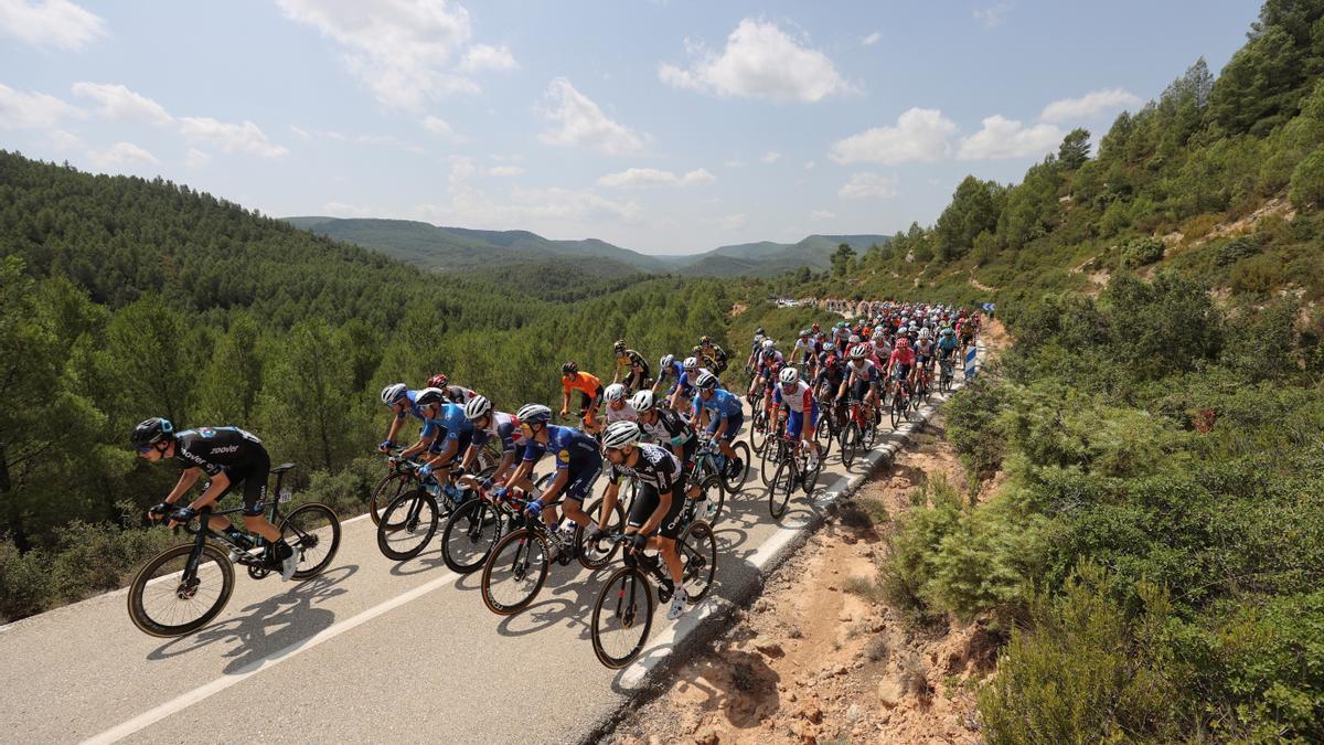 Una imagen de la etapa entre Requena y Cullera en La Vuelta 2021