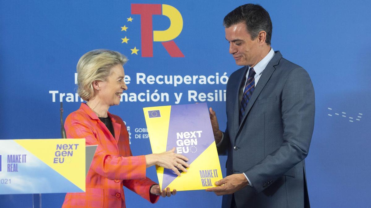 Von der Leyen 'da luz verde' en Madrid a la llegada de los fondos europeos a España