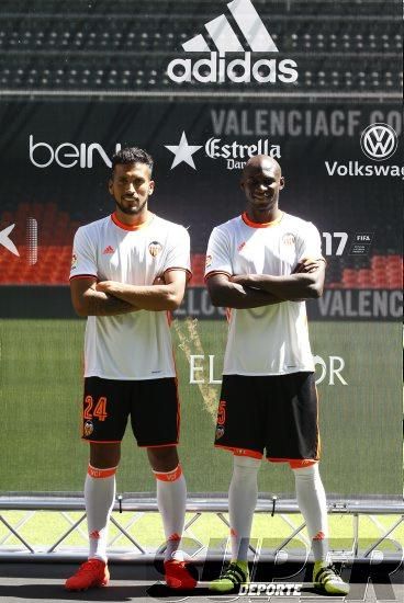 Así ha sido la presentación de Garay y Mangala