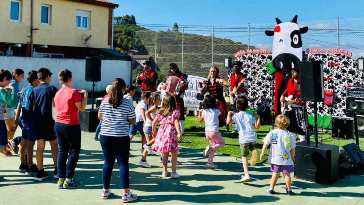 Dozón clausura el campamento estival con fiesta