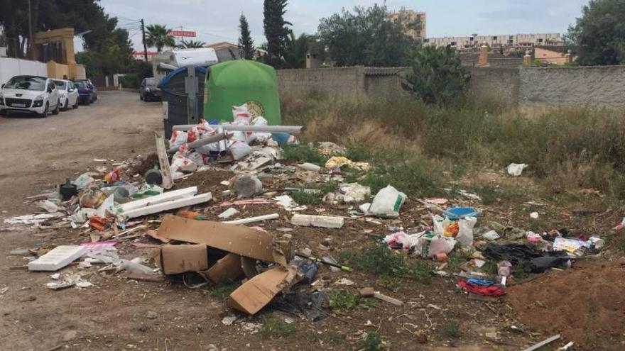 El PP denuncia el &quot;abandono&quot; del barrio de la Pinaeta