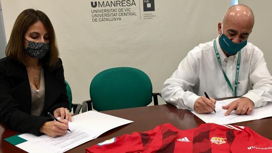 Ruth Guerrero i Valentí Martínez, durant la signatura d&#039;aquest dimecres al centre universitari